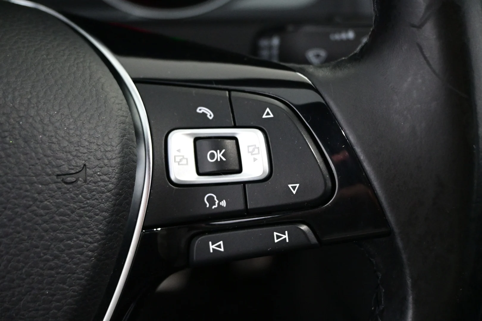 Car Image - 4beSVBBC1jqGEHpBJy4TZZ
