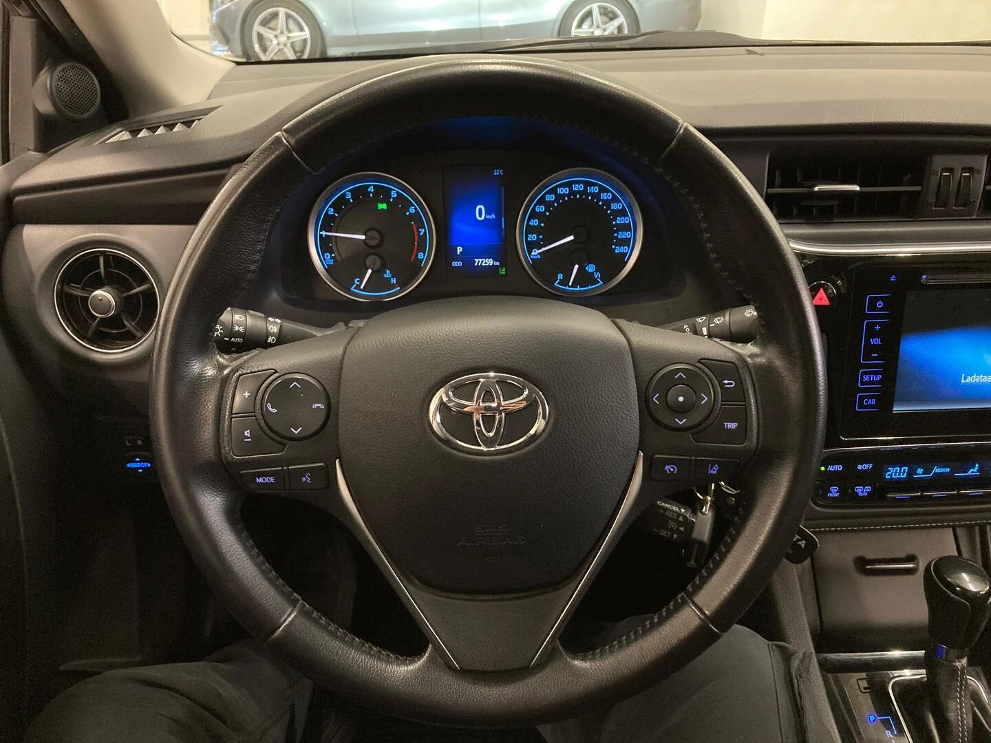 Car Image - 7tZRKjy1yja1fPXV8VzDLu