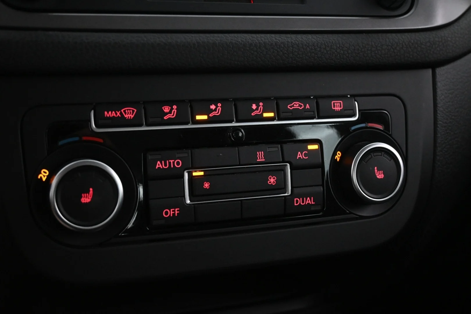 Car Image - 1Uczb3ZkNqk2Nz5cW8LJXt