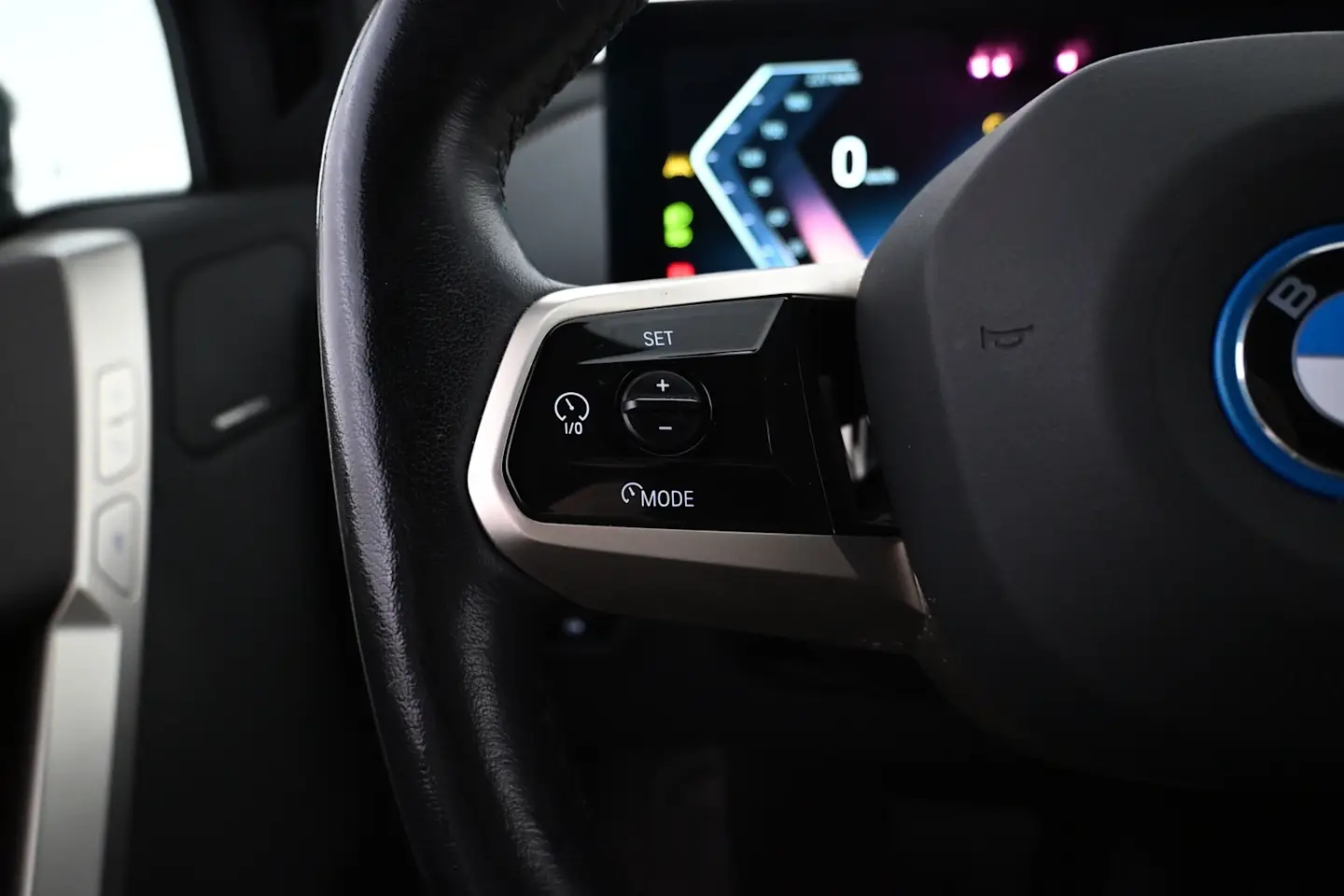 Car Image - 691eIaxDq35byf84DXfH5F