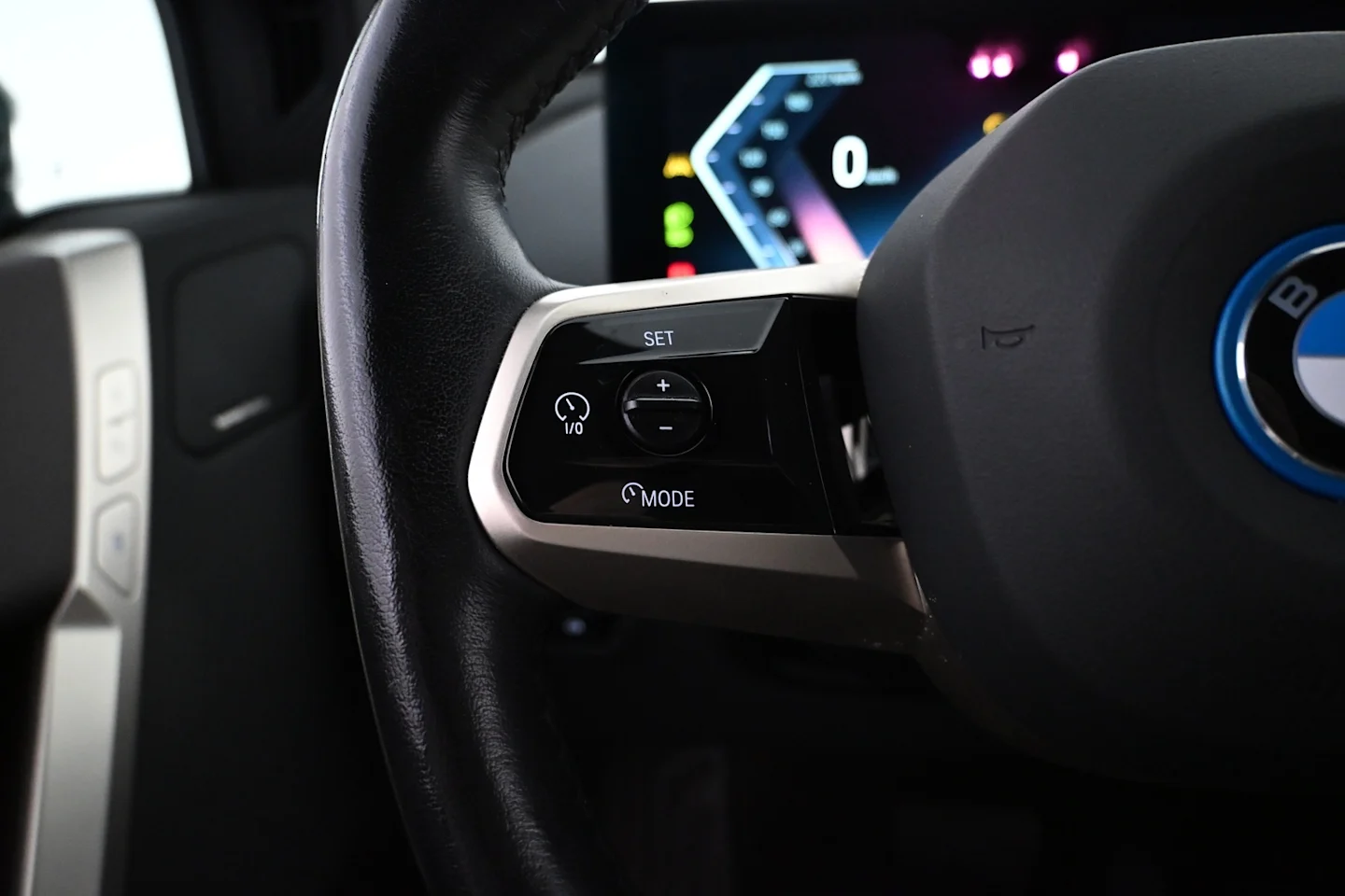 Car Image - 691eIaxDq35byf84DXfH5F