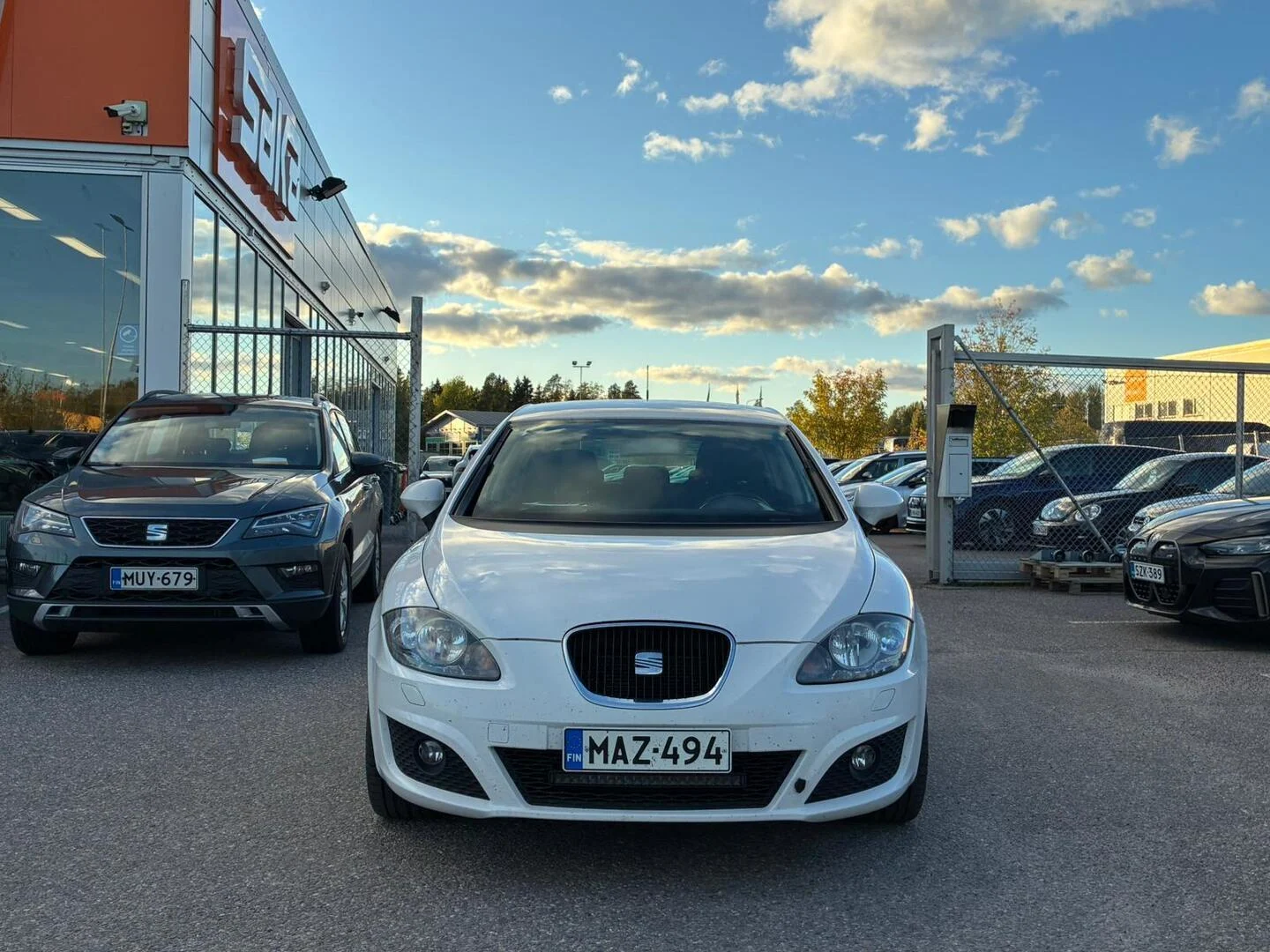 Car Image - 1luGWk98Ydj59KY4rwXeAr