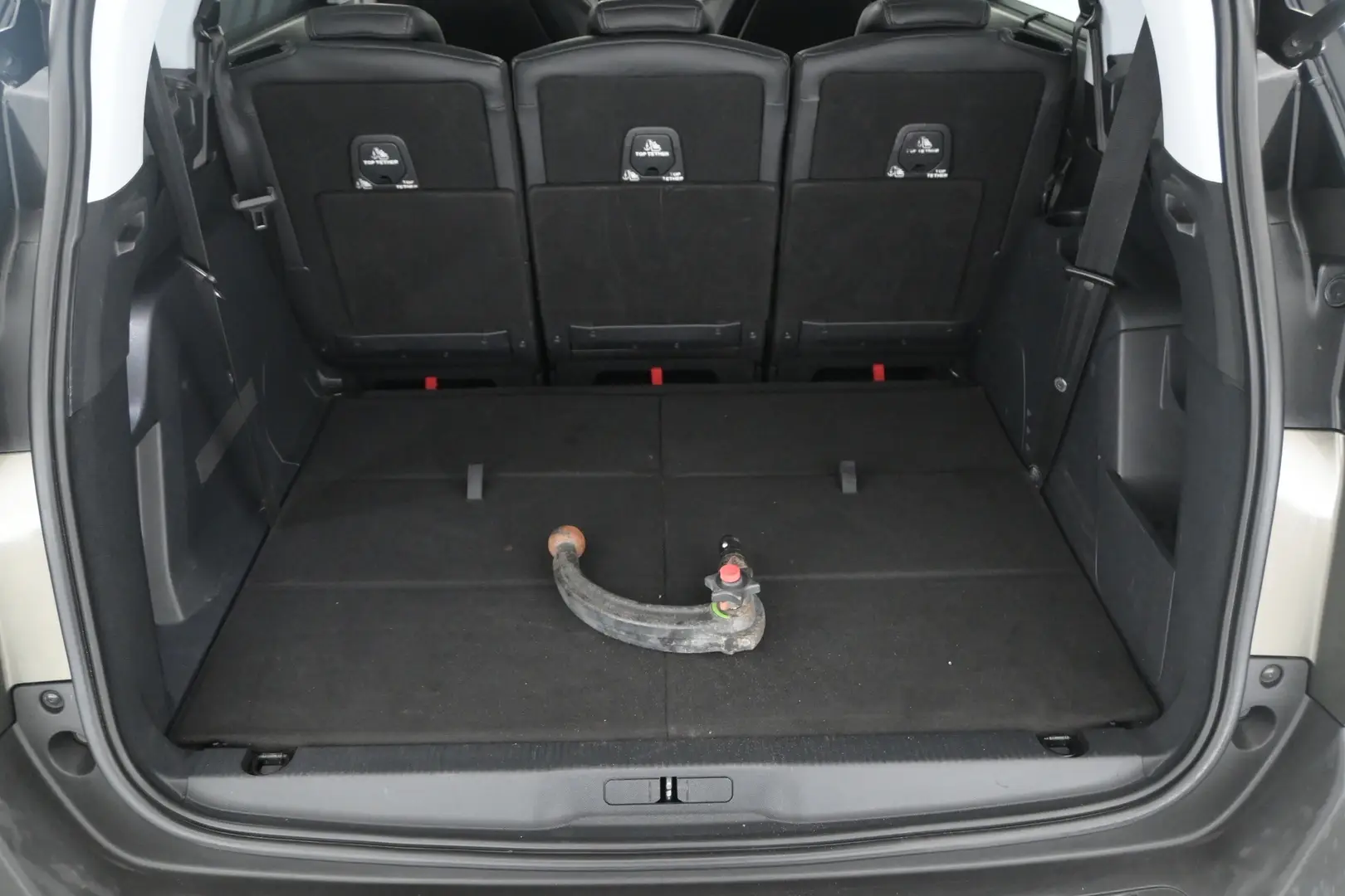 Car Image - 3HuIPffX6hK21drbtAWuVL