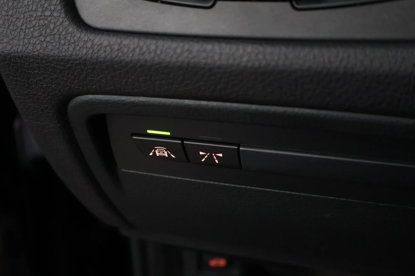 Car Image - 5ekTH3NGreKKGKz2HnoyQv