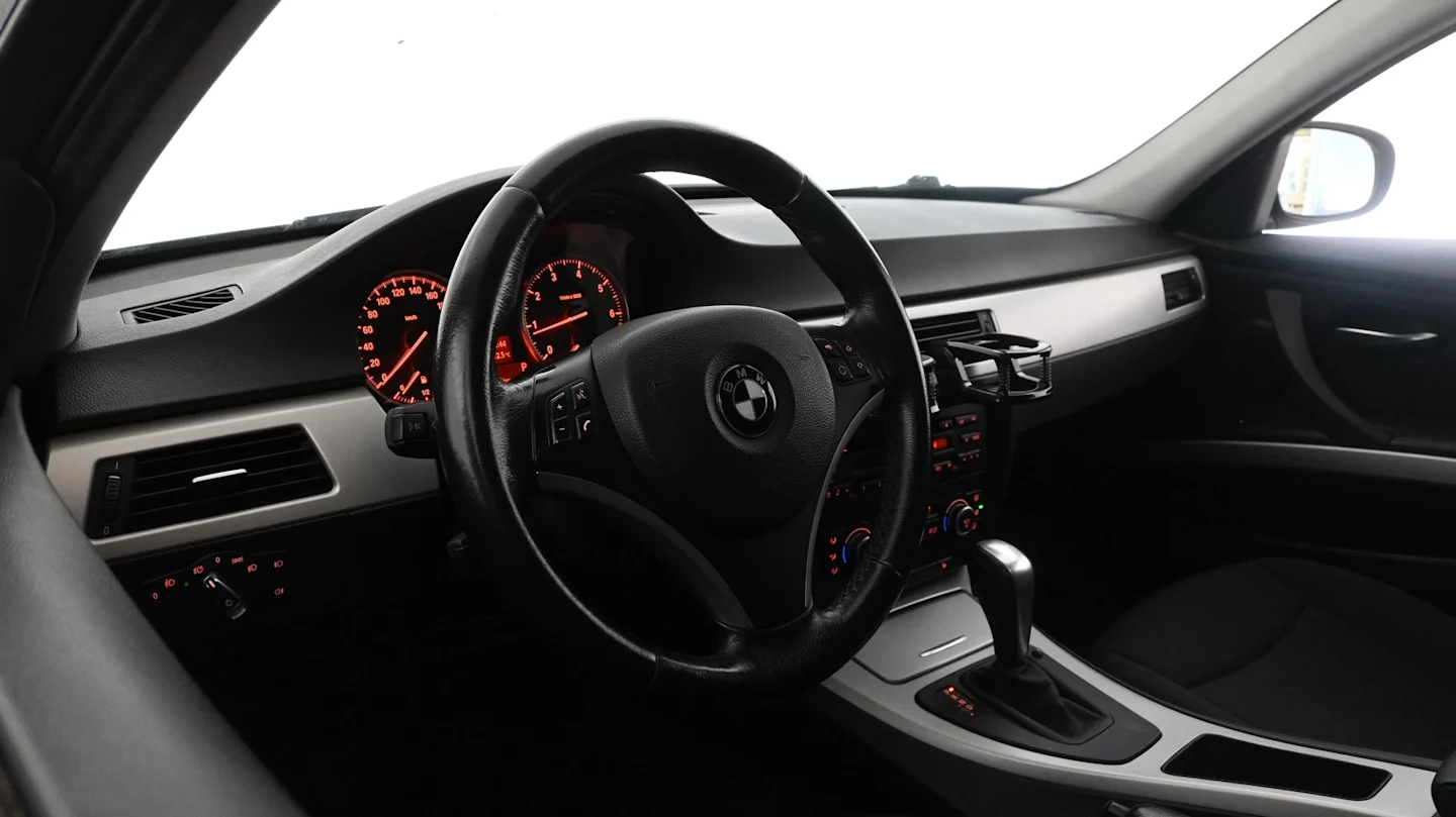 Car Image - 3PxLrYTDVwrmKaGubjnF9d