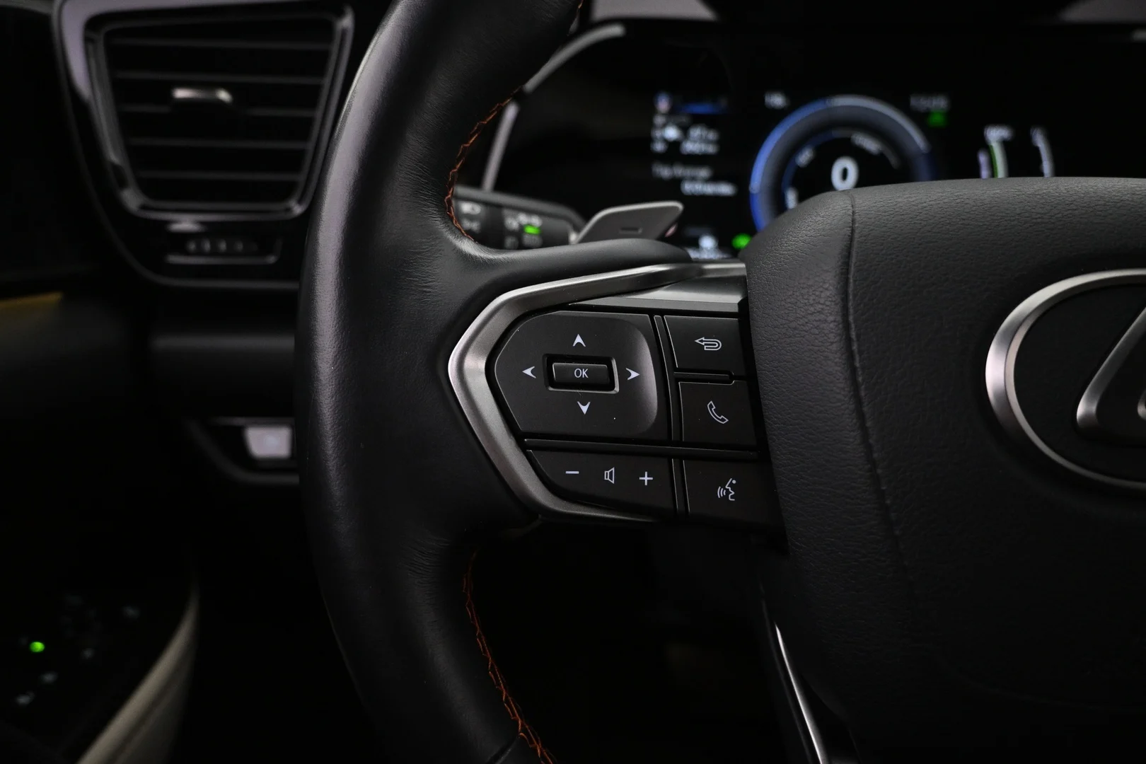 Car Image - 3dTeYeFuJuU6Z2q7yT8CzK