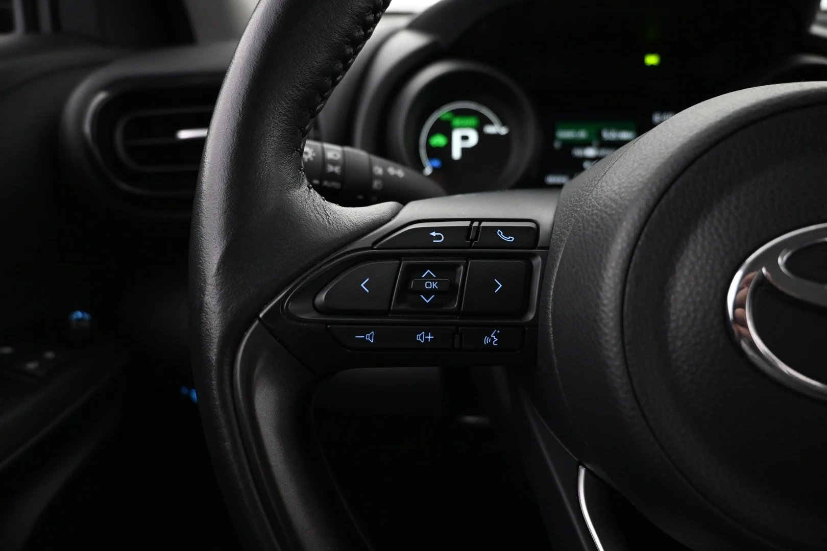 Car Image - 2WJnwQPrMPXPcnJhWM5UfM