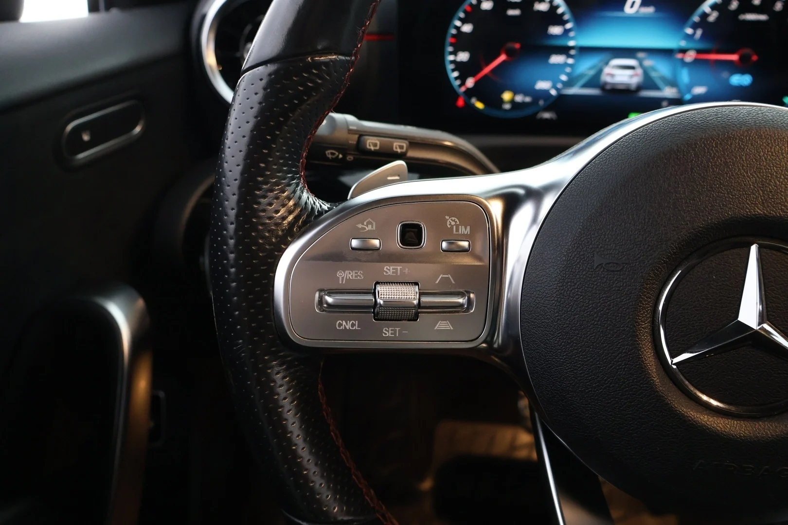 Car Image - 61SkymPmBvwSH0E4nBixhU