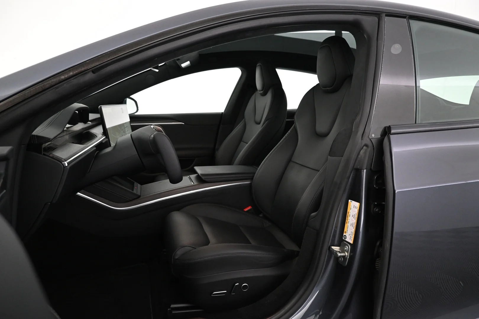 Car Image - 7kbRt0kGRE7isqF990QnTN