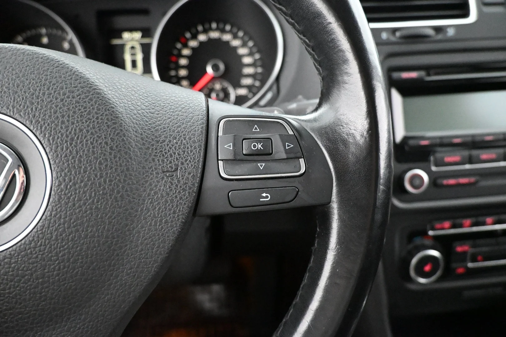 Car Image - Nz6VlDXkVubTryVsHzoJA