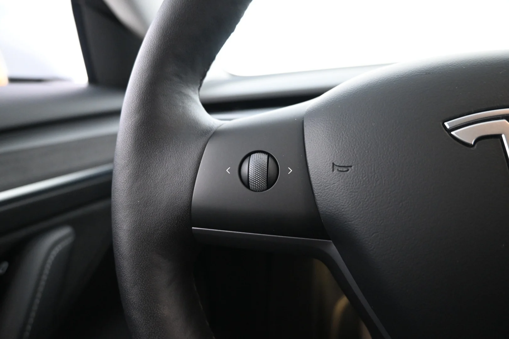 Car Image - 7ivc6IloqeRvjSQp6VKFHR