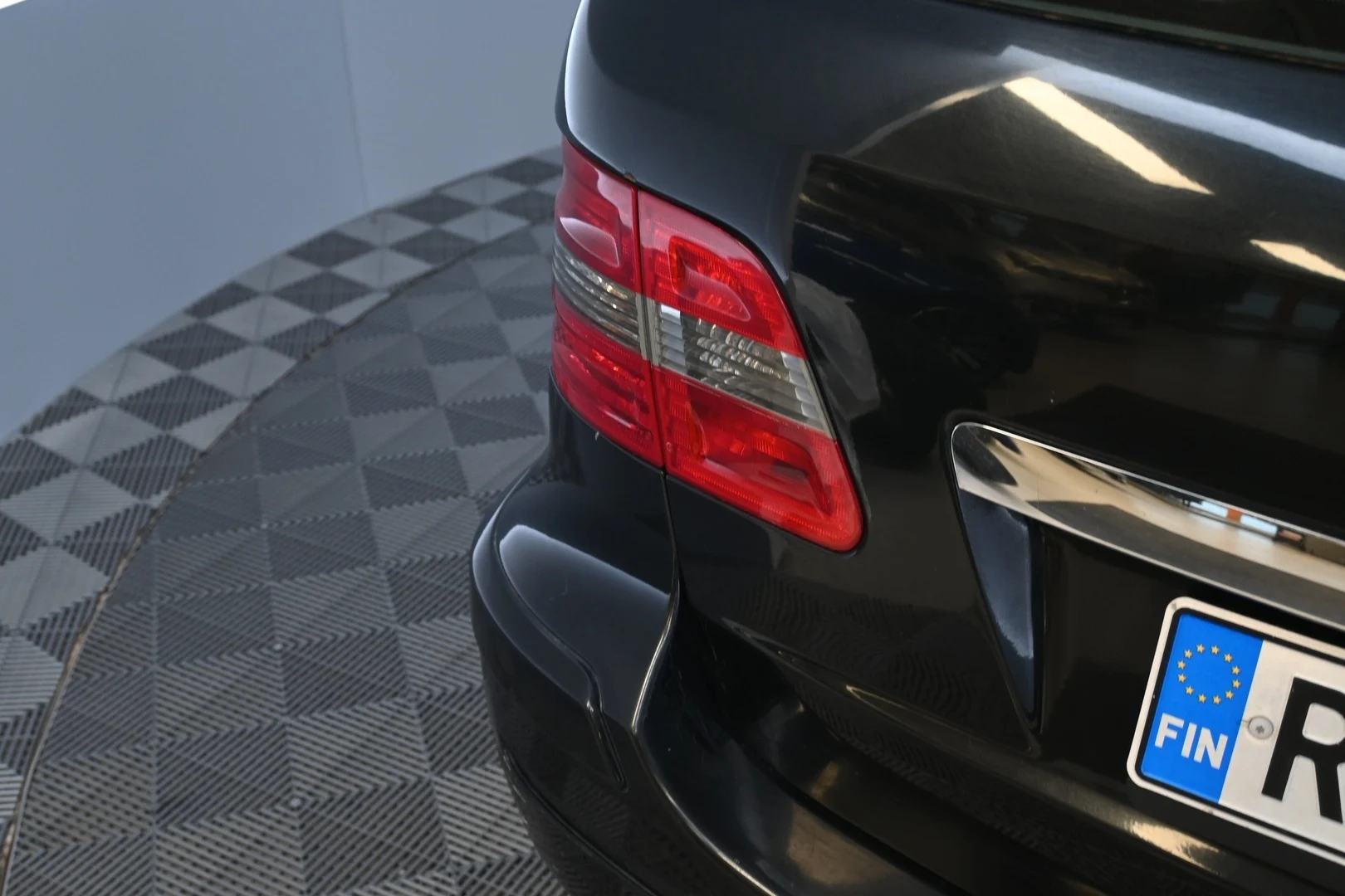 Car Image - 4RtncZOc1TPkBM4gDeyrJ9