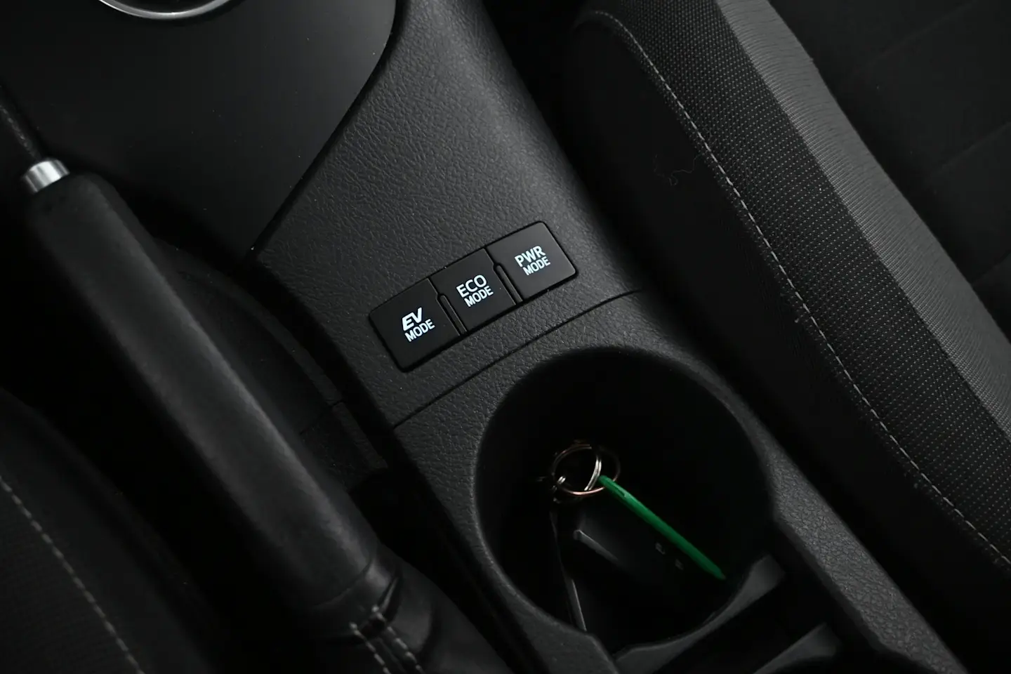 Car Image - 1YJoG7vlChOuRUp4UGqs9