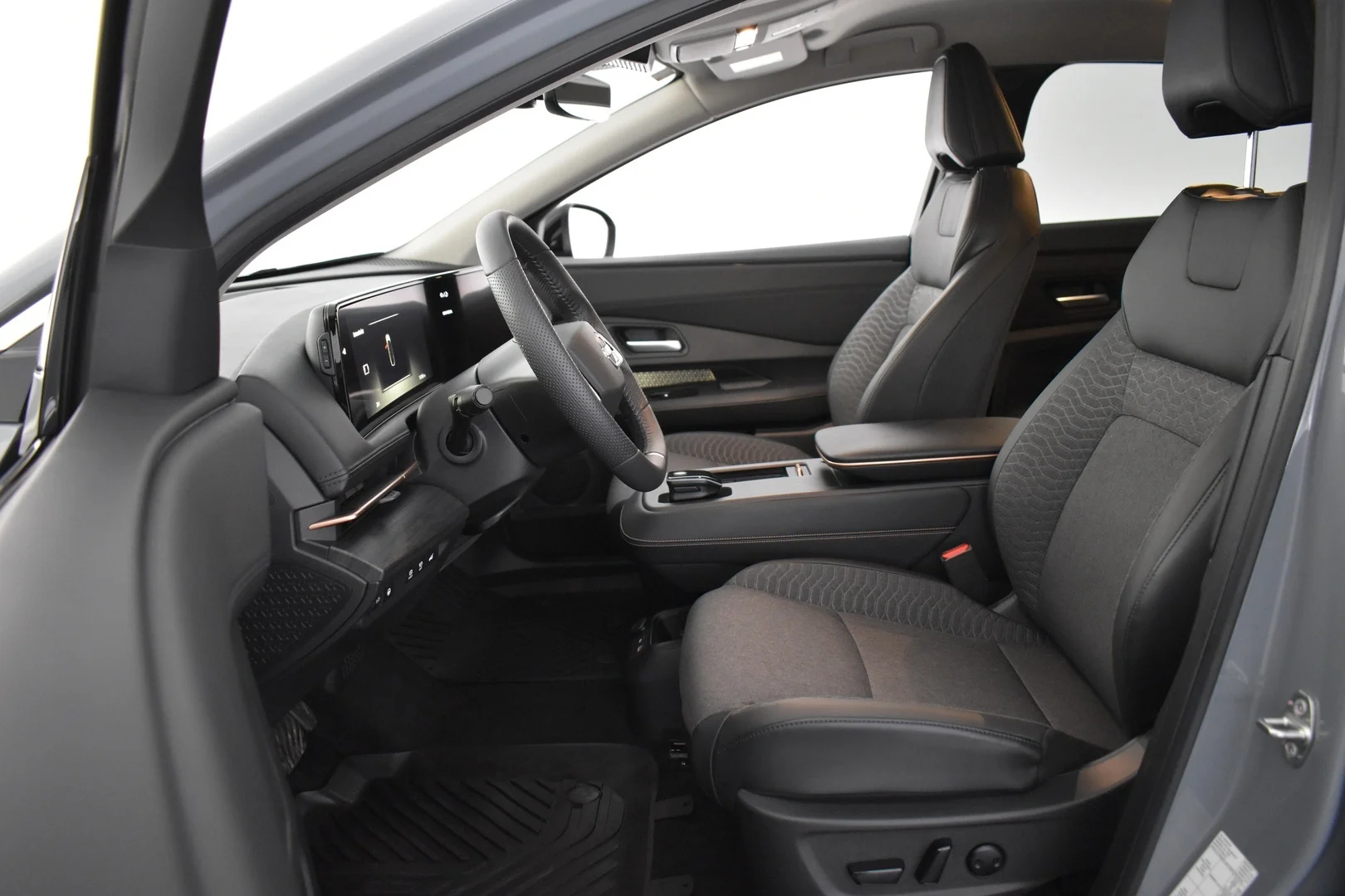 Car Image - 2EkR96YsSJ5NxCWKyDB2V7