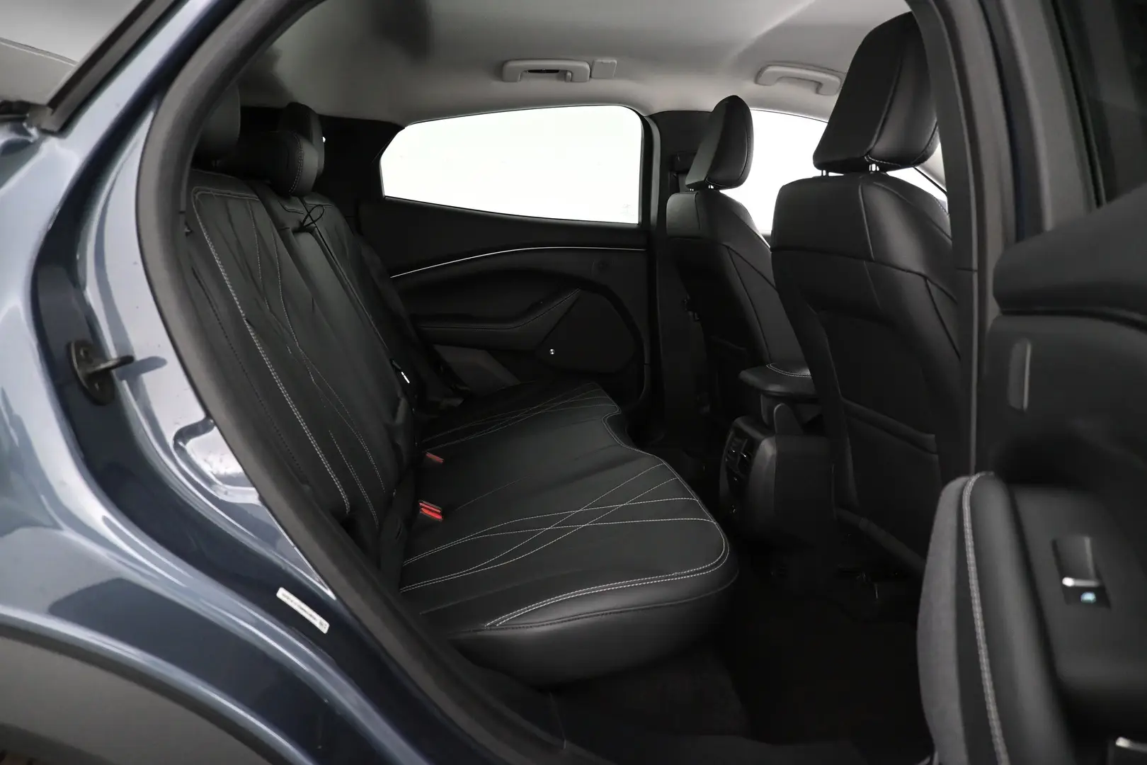 Car Image - 6mFM6Qmv7PLwhsI9PAZOq9