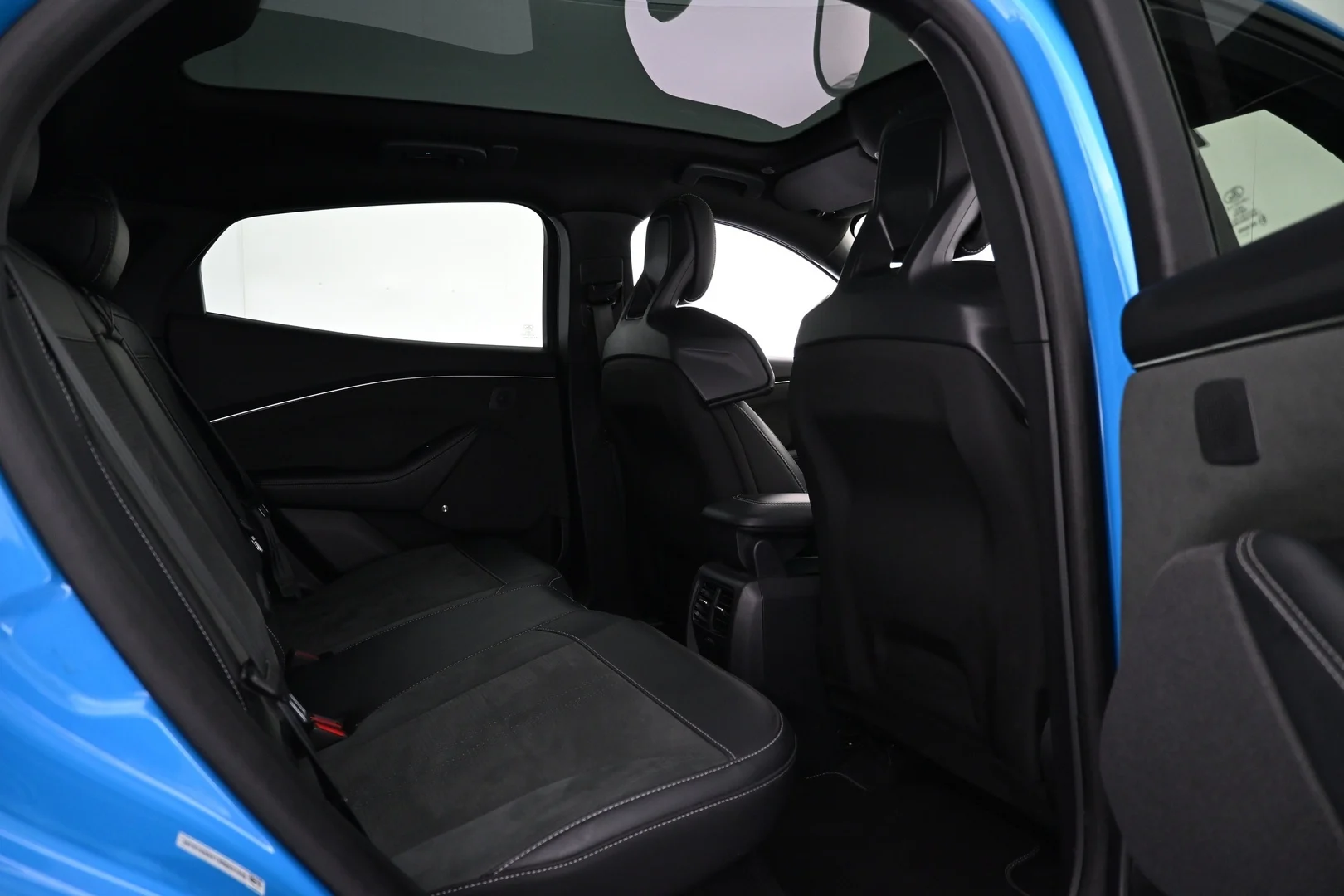 Car Image - 4lIydgKjoKDi5PP8ywY98h
