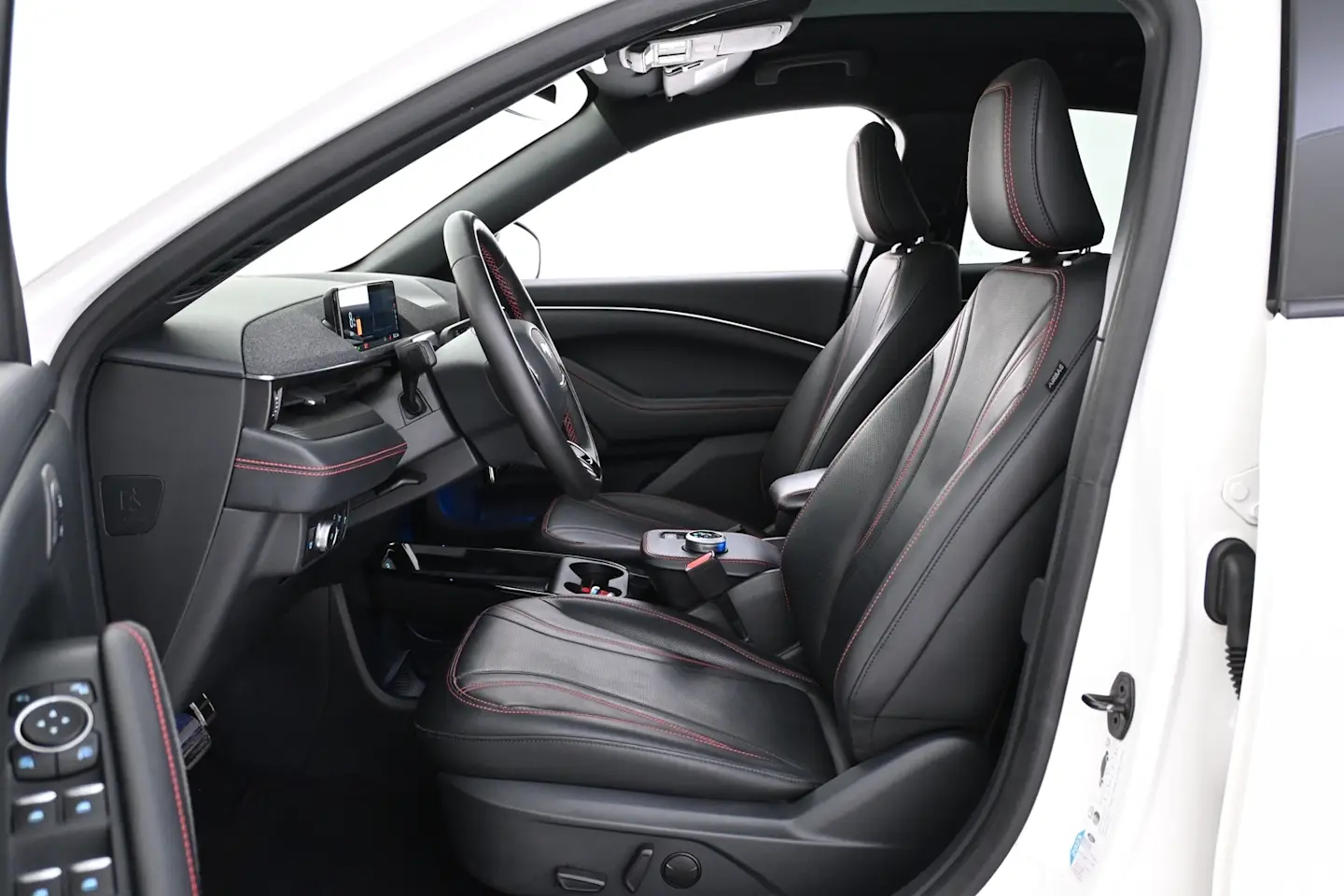 Car Image - 7Gr5ibZjdWTi9IjFPAeiAt
