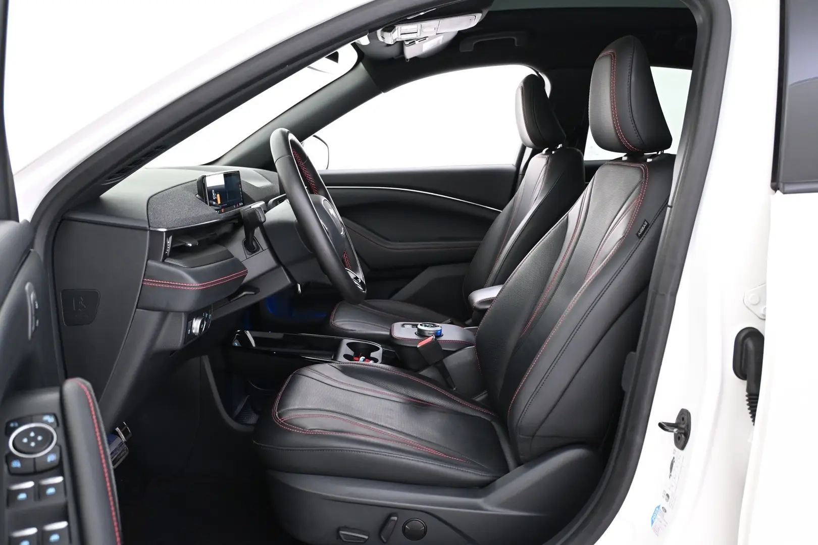 Car Image - 7Gr5ibZjdWTi9IjFPAeiAt