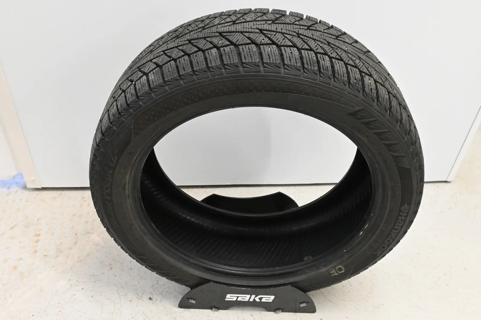 Car Image - 3BvNHp5g23zmnQydoPoaF7