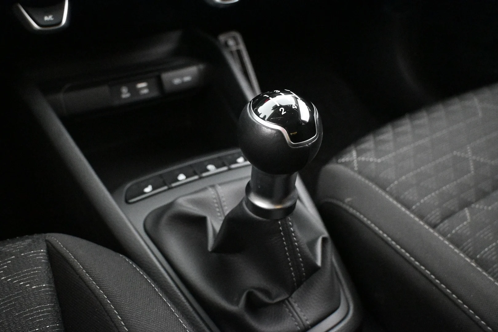 Car Image - 7MmIH69vMyIcCCtVjAOViT