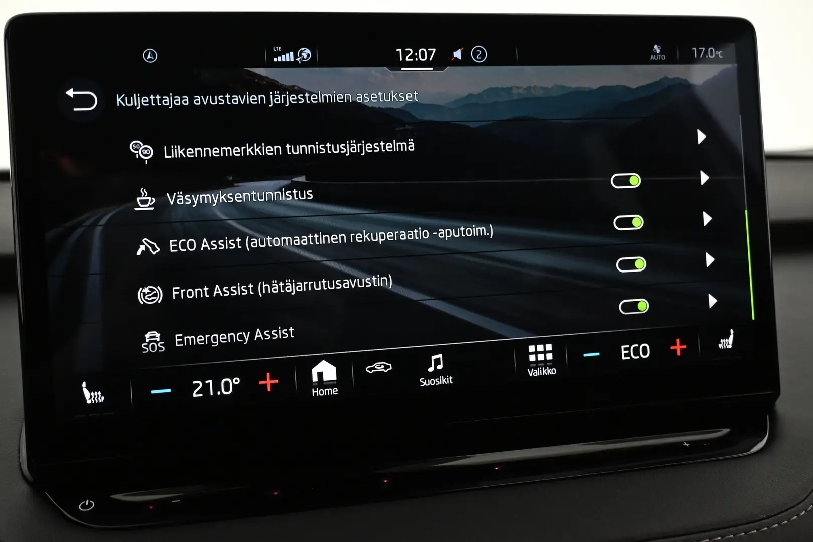 Car Image - 67f0P4Cwi2clHJnZLfDdLN