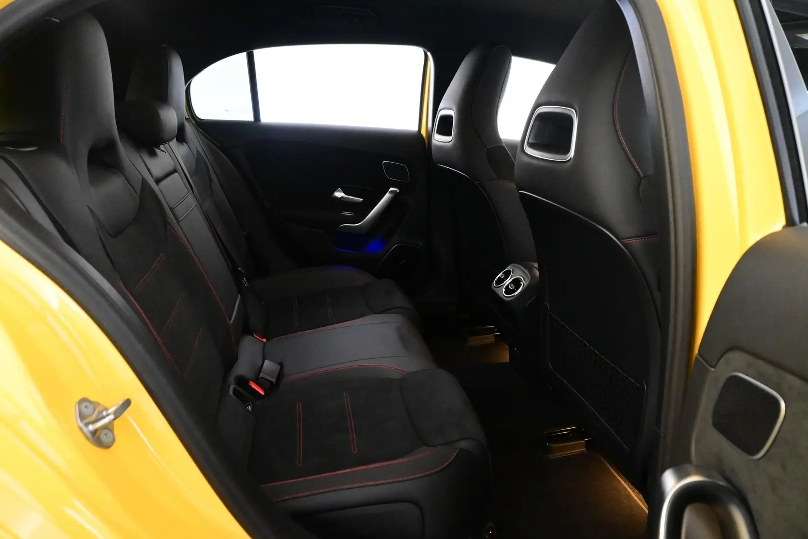 Car Image - 3e7RG8HleVXFt3MjgG4Dzu