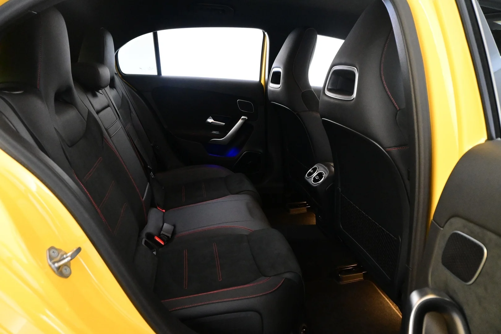 Car Image - 3e7RG8HleVXFt3MjgG4Dzu