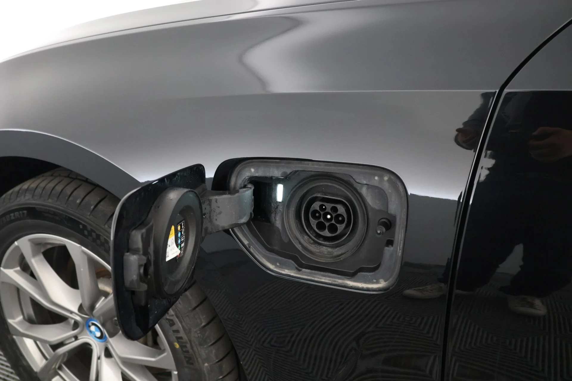 Car Image - 4Gi1Dn3WXVj999S82SIZnf