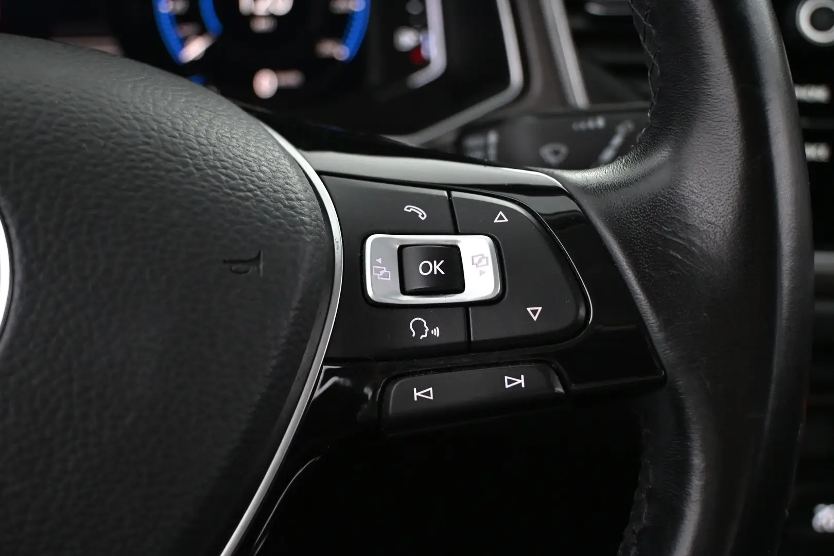 Car Image - fMEcM5FfXSy6pkKc511XW