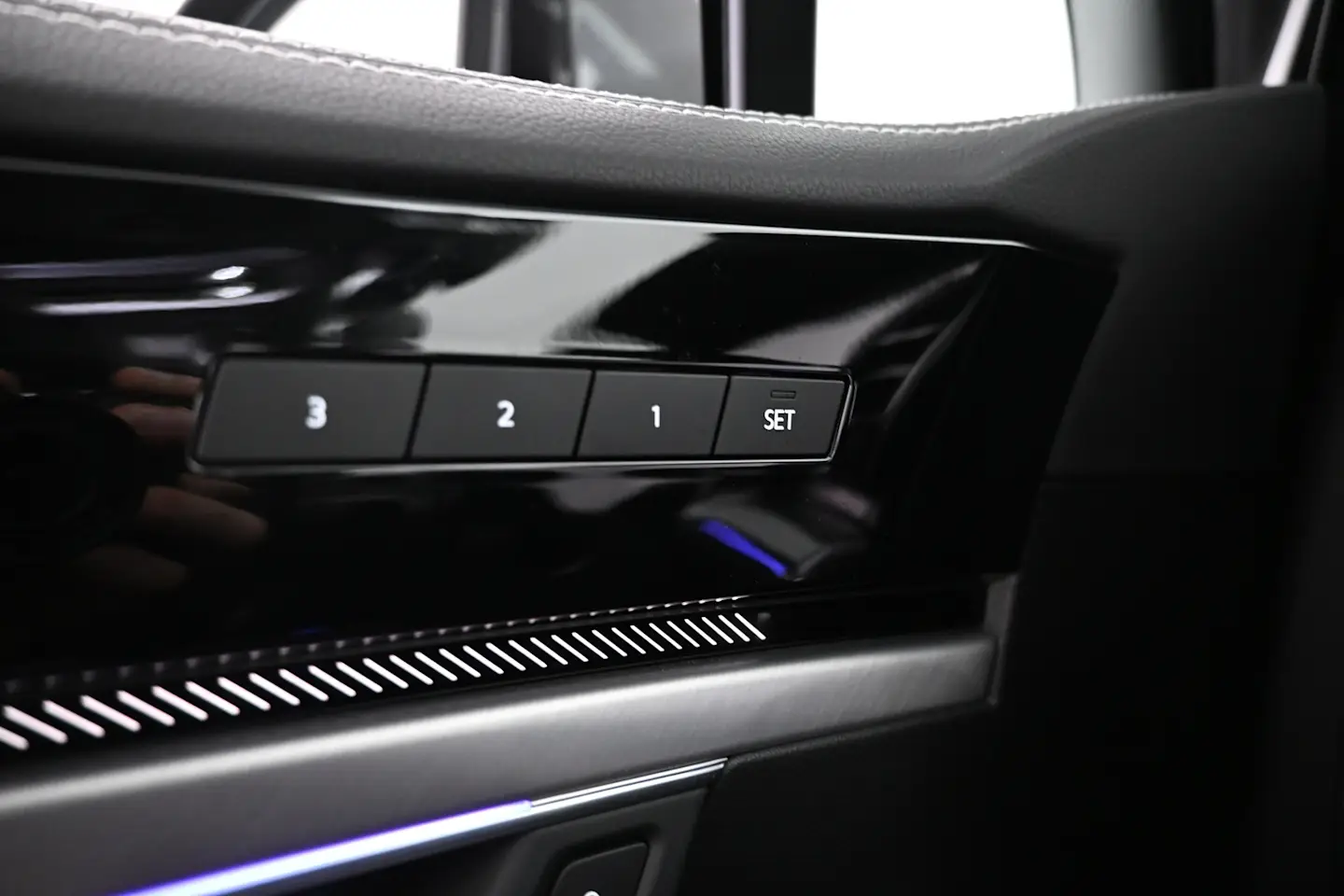 Car Image - 31z33pbrFM4IFXllkkKhvB