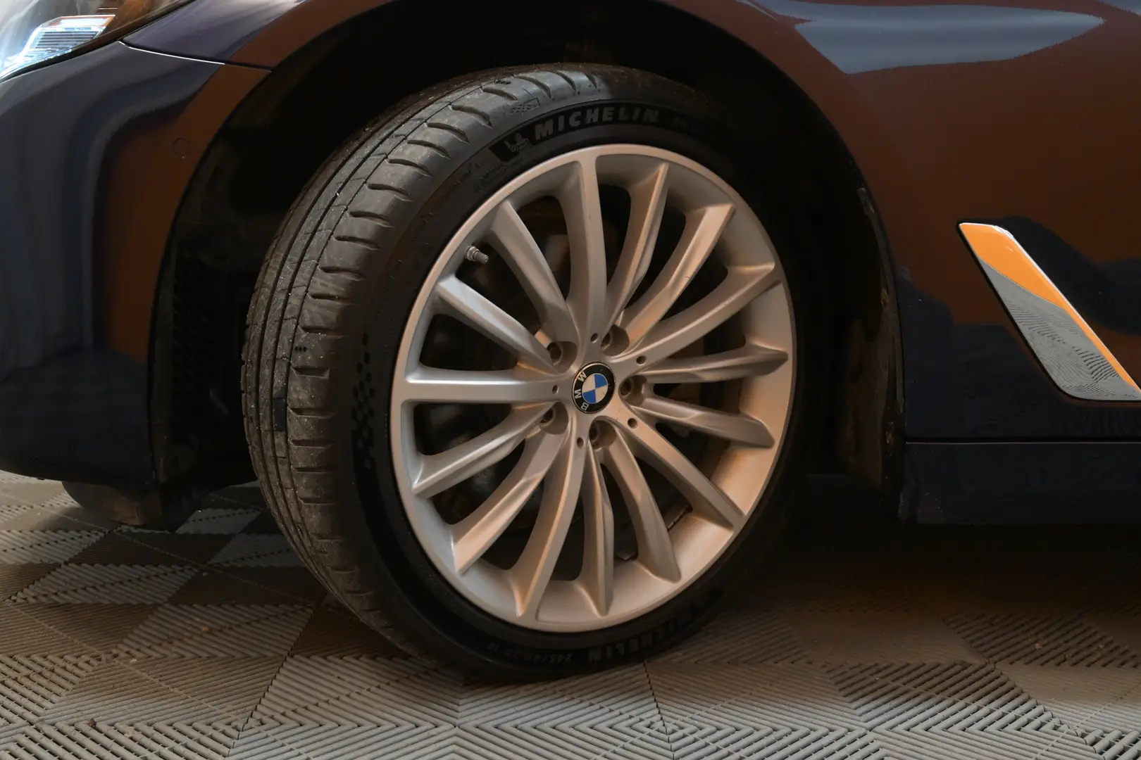 Car Image - 2pvAPFogXsZDI9NkGAfZKG