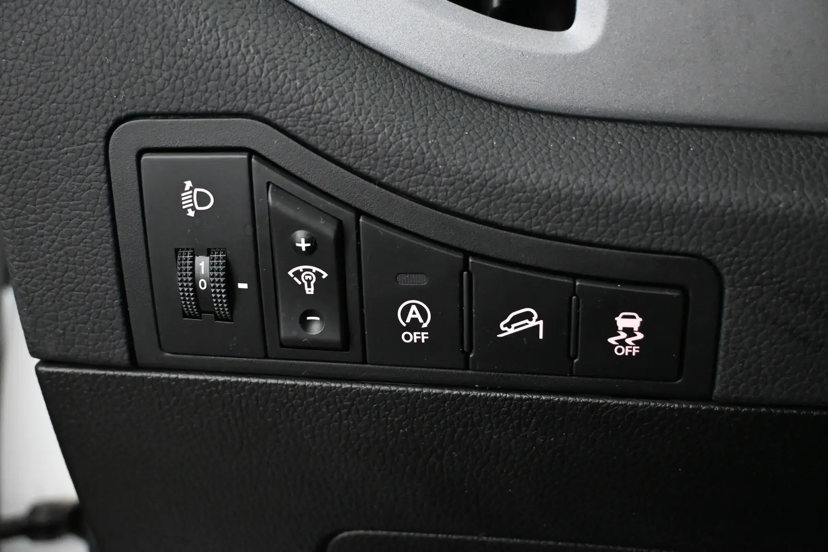 Car Image - 1ALyCZcW3lYu0xdaTUzs7q