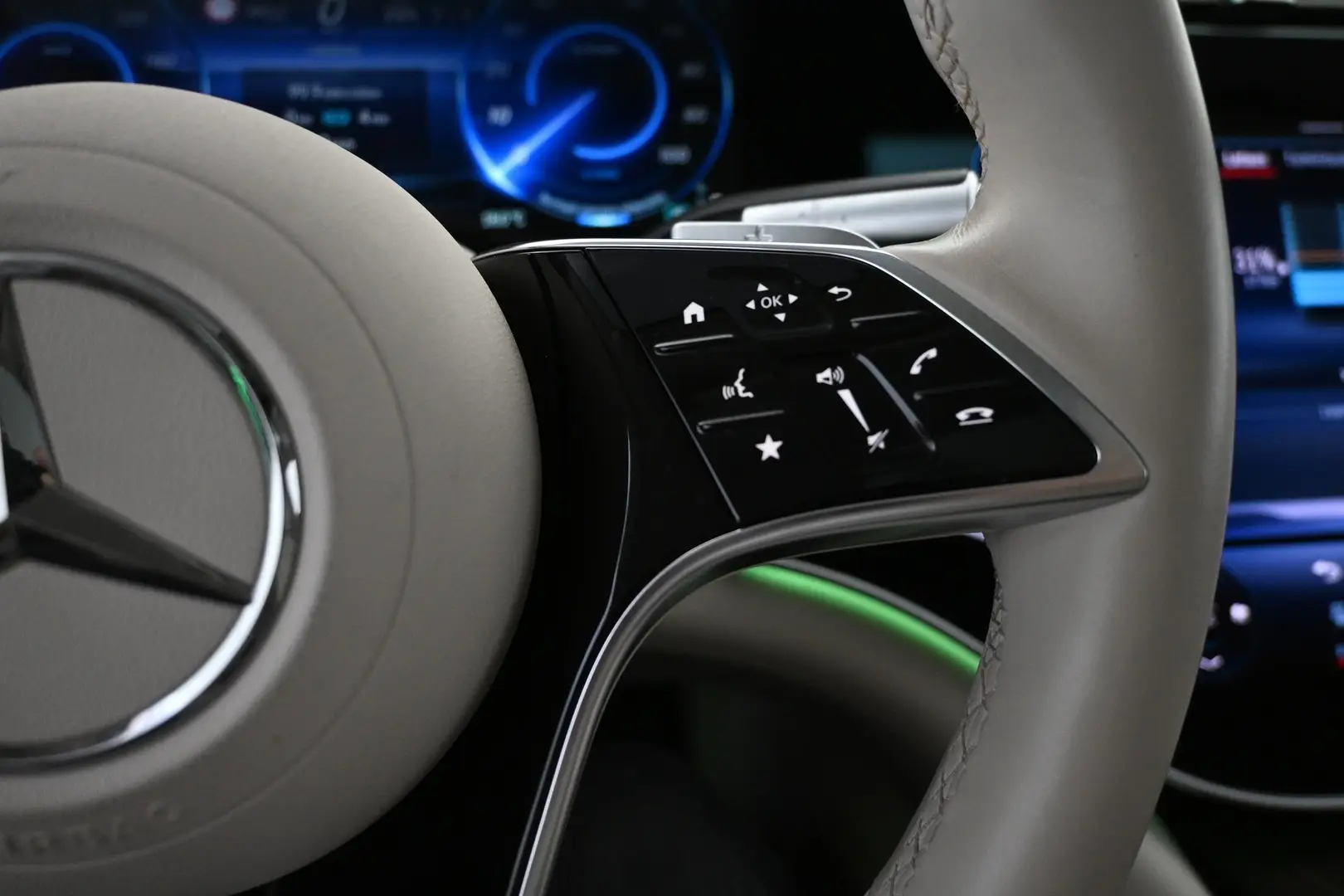 Car Image - 6W8OQUc2bBHAhpTRqgRcbM