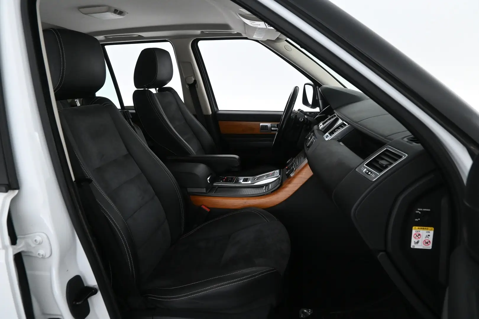 Car Image - 2YXGgZp4PONcliVkRJ4Sc3
