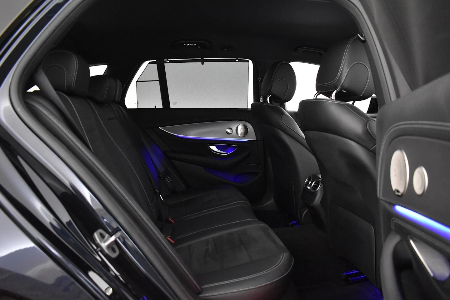 Car Image - 4TrZY1HNbcJzVWGXJt6sdn