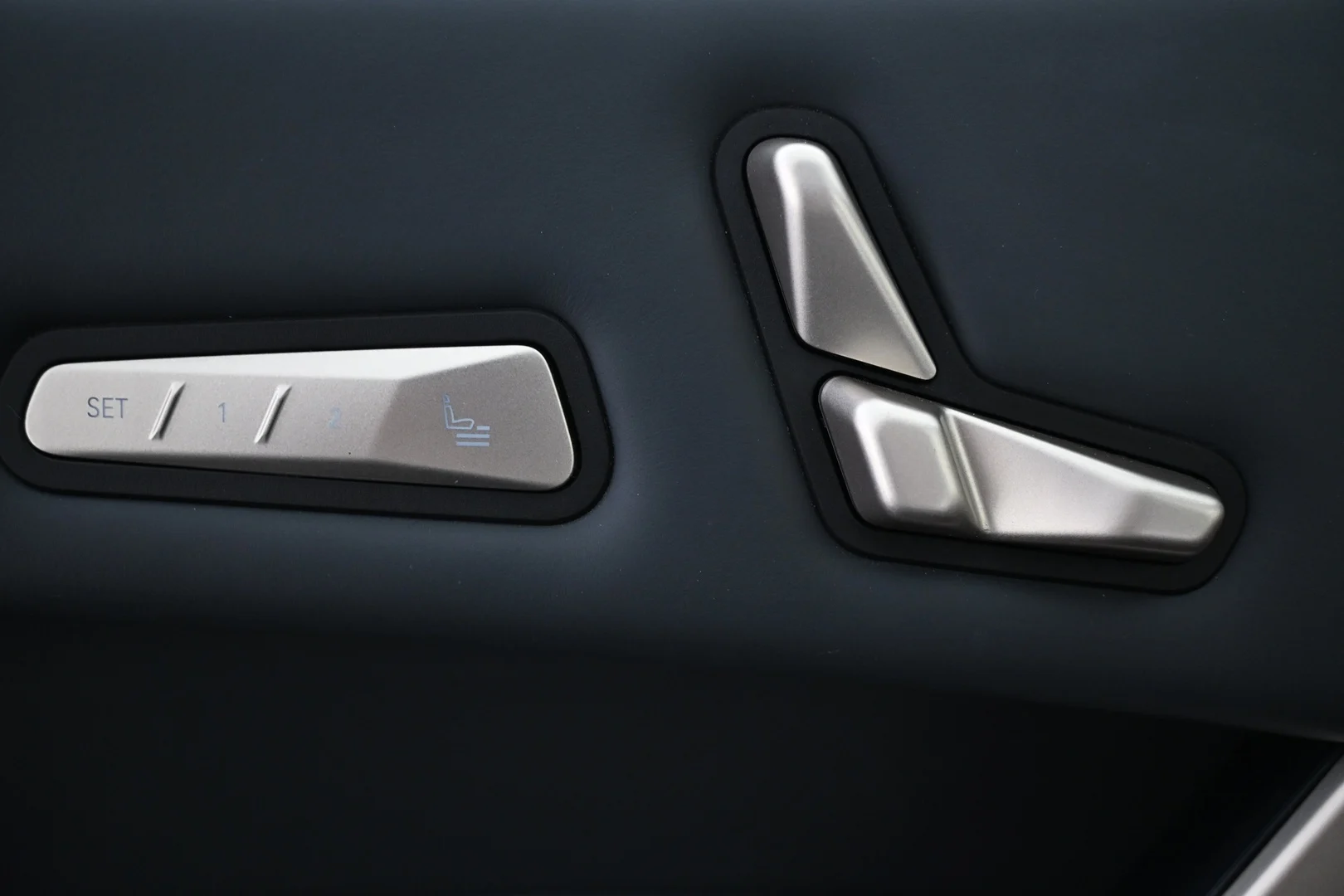 Car Image - 2j3iMgxp7IZQlTdf19f8f6