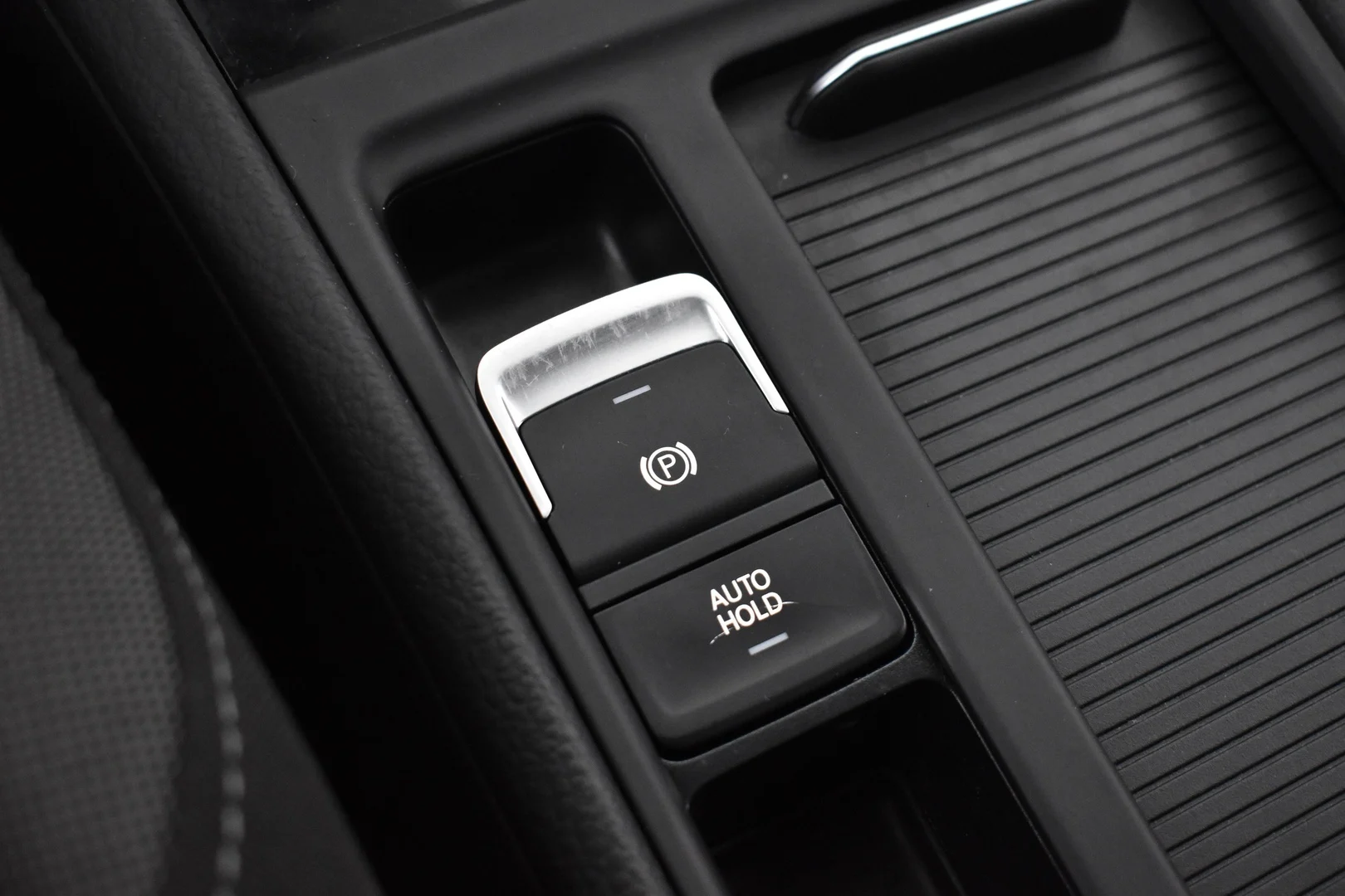 Car Image - 3SfYcf6D24gW91ausHoPPA