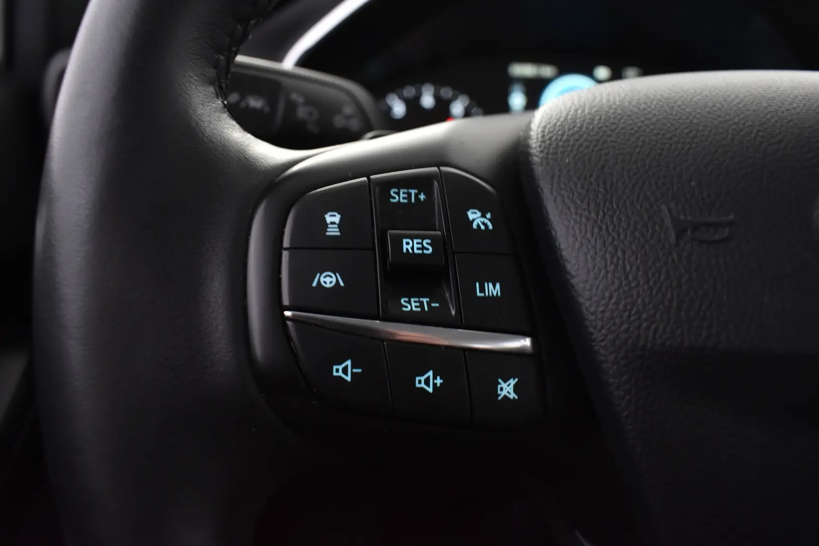 Car Image - 1ucIuo0JqKHjDbb1yPEukb