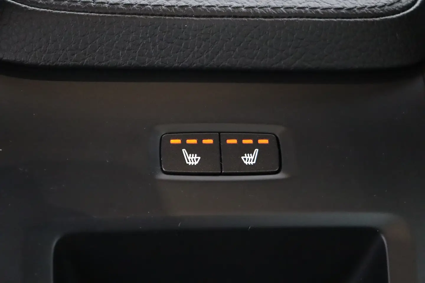 Car Image - 1BiGAC8RwZk6bsAyeZpzYj