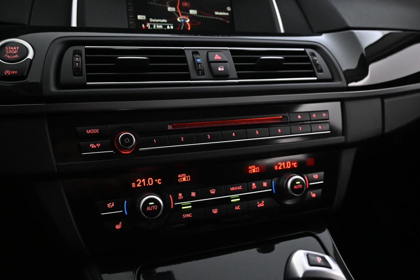 Car Image - 53mm3YxiO2YJuxRFDCdBo0