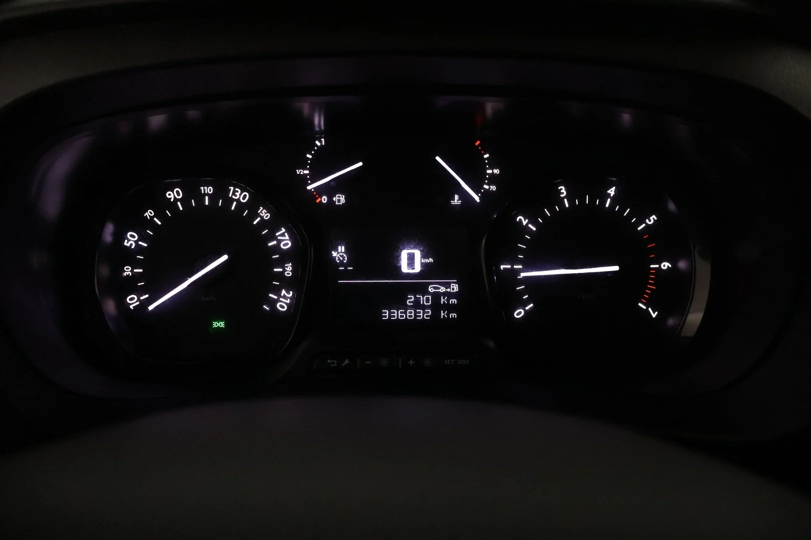 Car Image - 4HZOZ0AwvvuTQZpOAMG9Zb