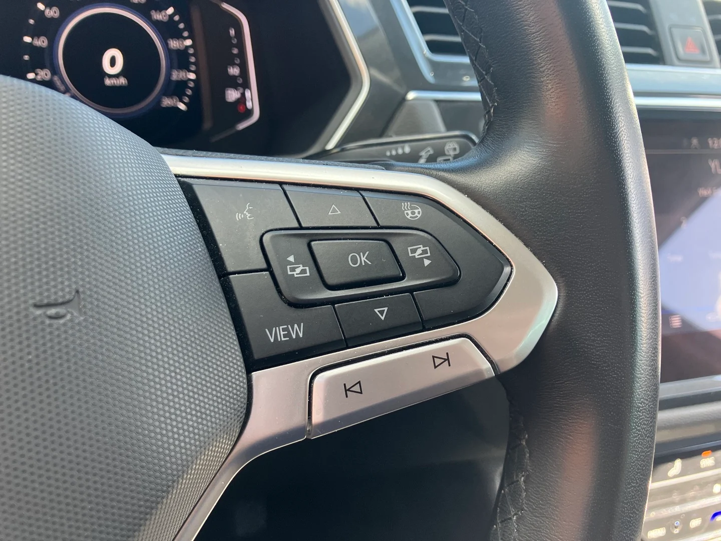 Car Image - 6HfWw7SBqkuv4D0w32uB49