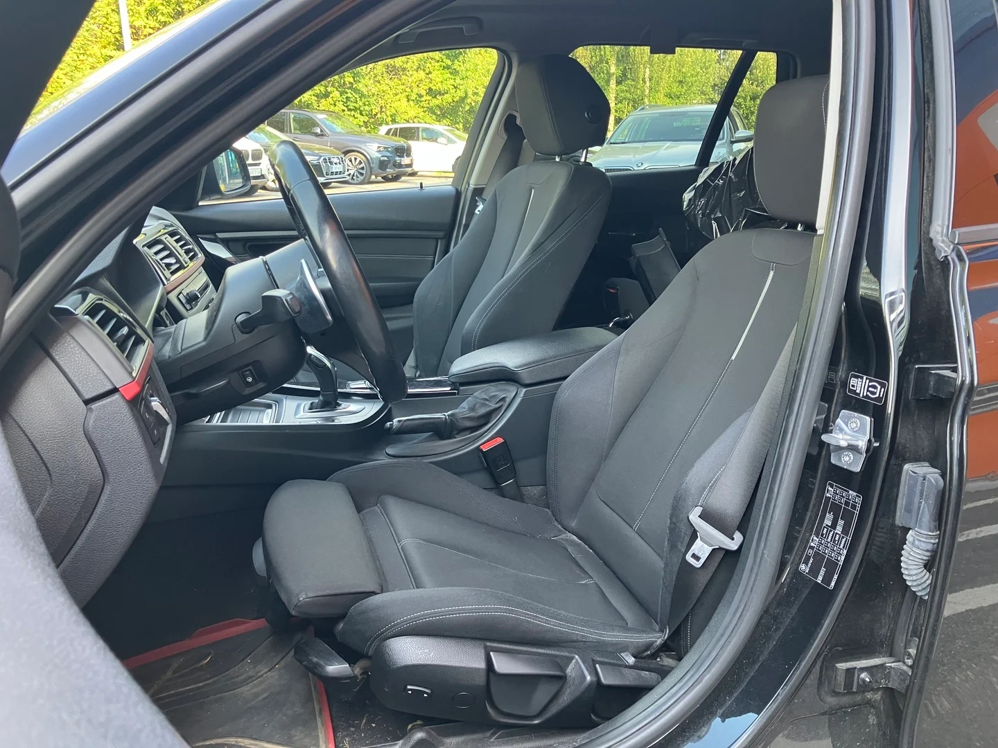 Car Image - 6ByJluTlwxkV94dKHo6JOm