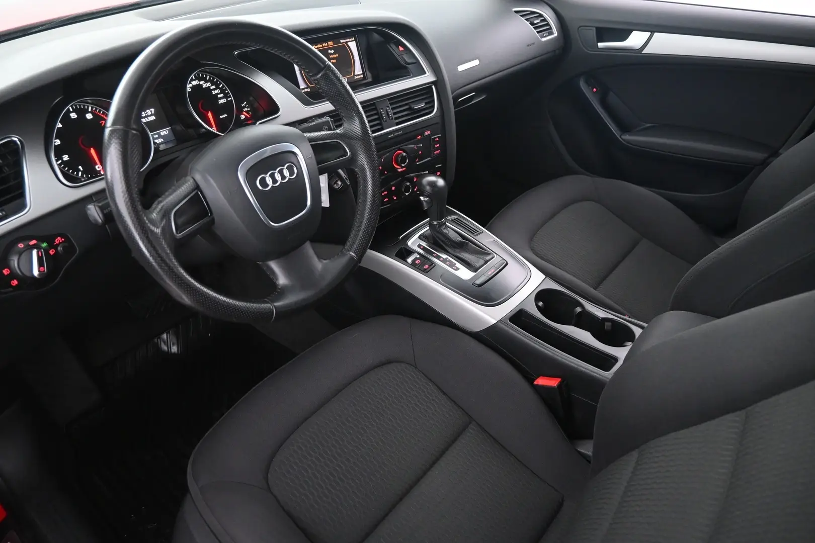 Car Image - M4yCCoeY7aYRZGJ61l1eP