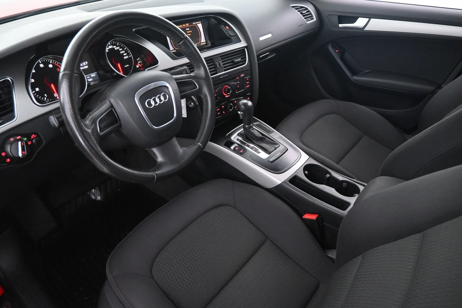 Car Image - M4yCCoeY7aYRZGJ61l1eP