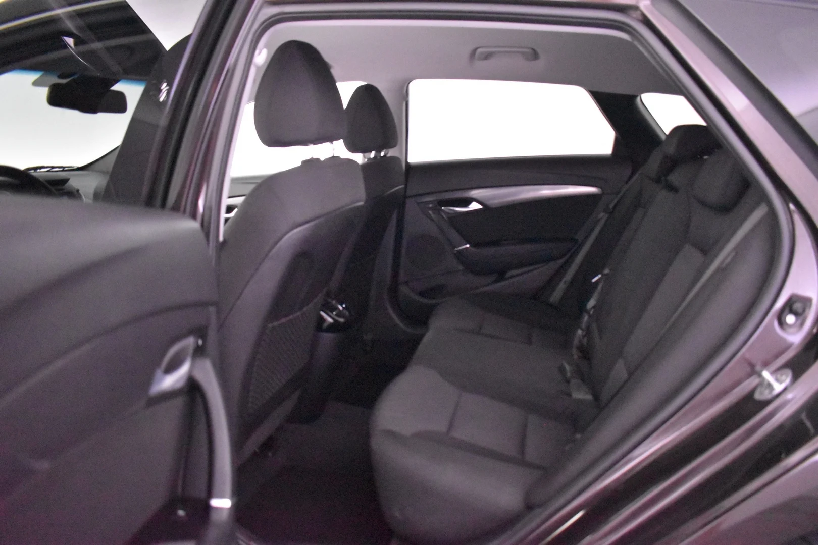 Car Image - 6Yb4FtSgzBJE2TuL789HtR