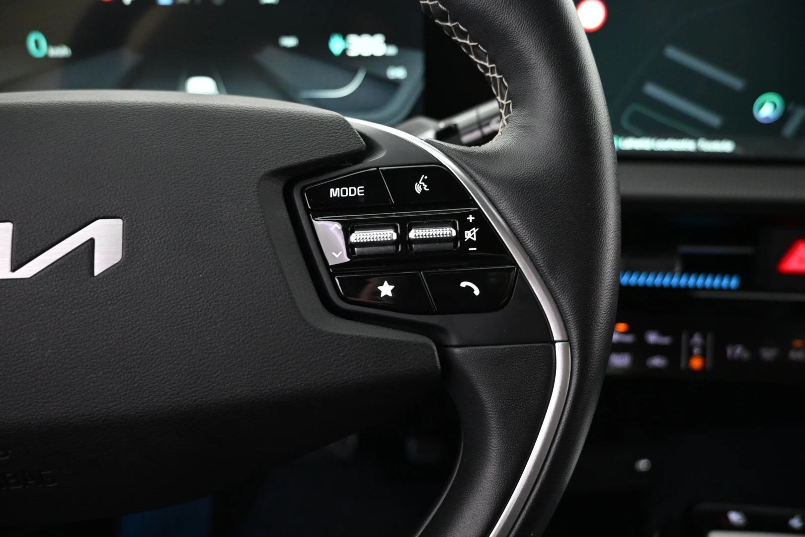 Car Image - 7yFO1QqvNkMIIflcWu8h3u