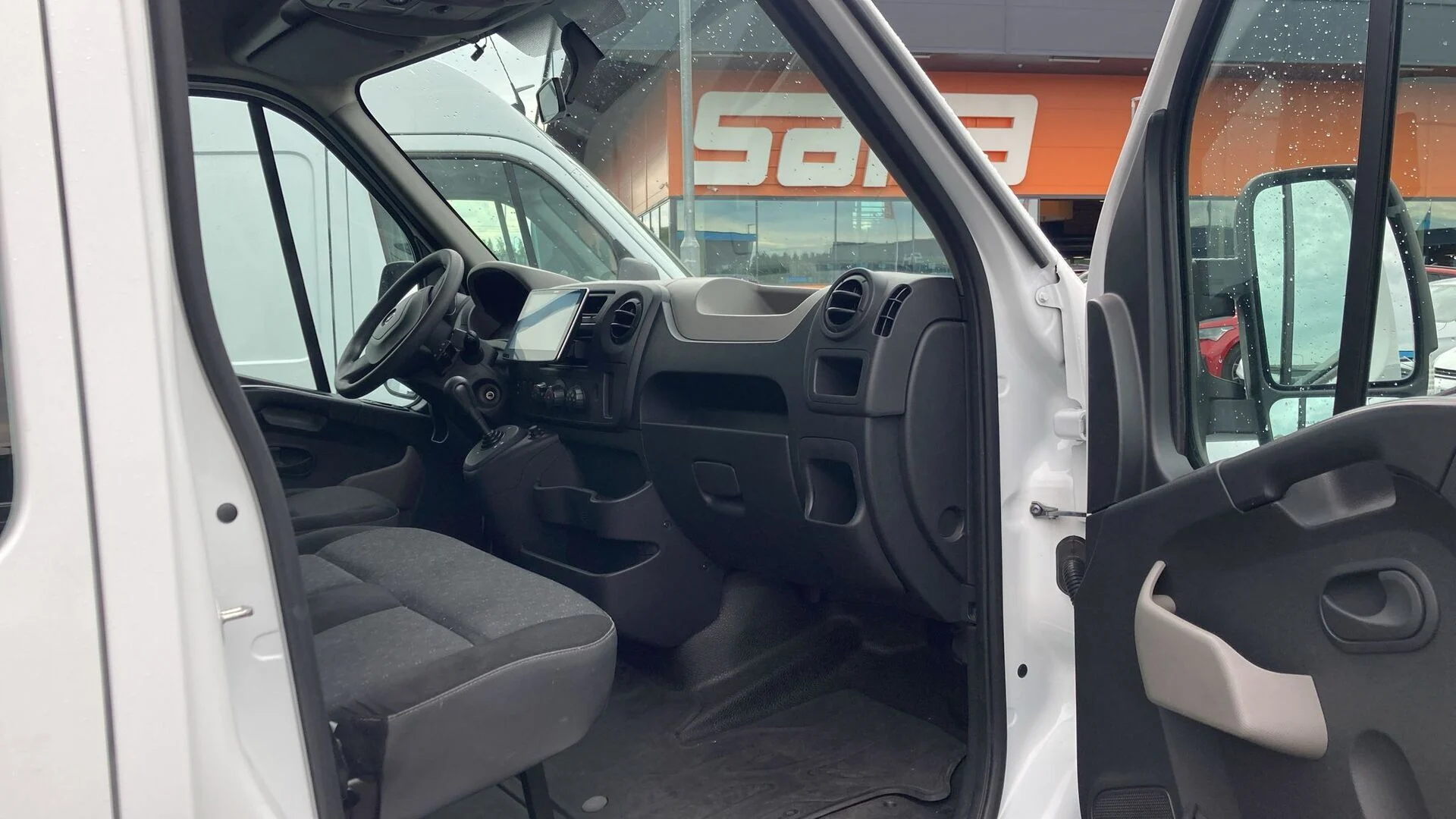 Car Image - 2aS7YXebFjP4GRJm0UB8EN
