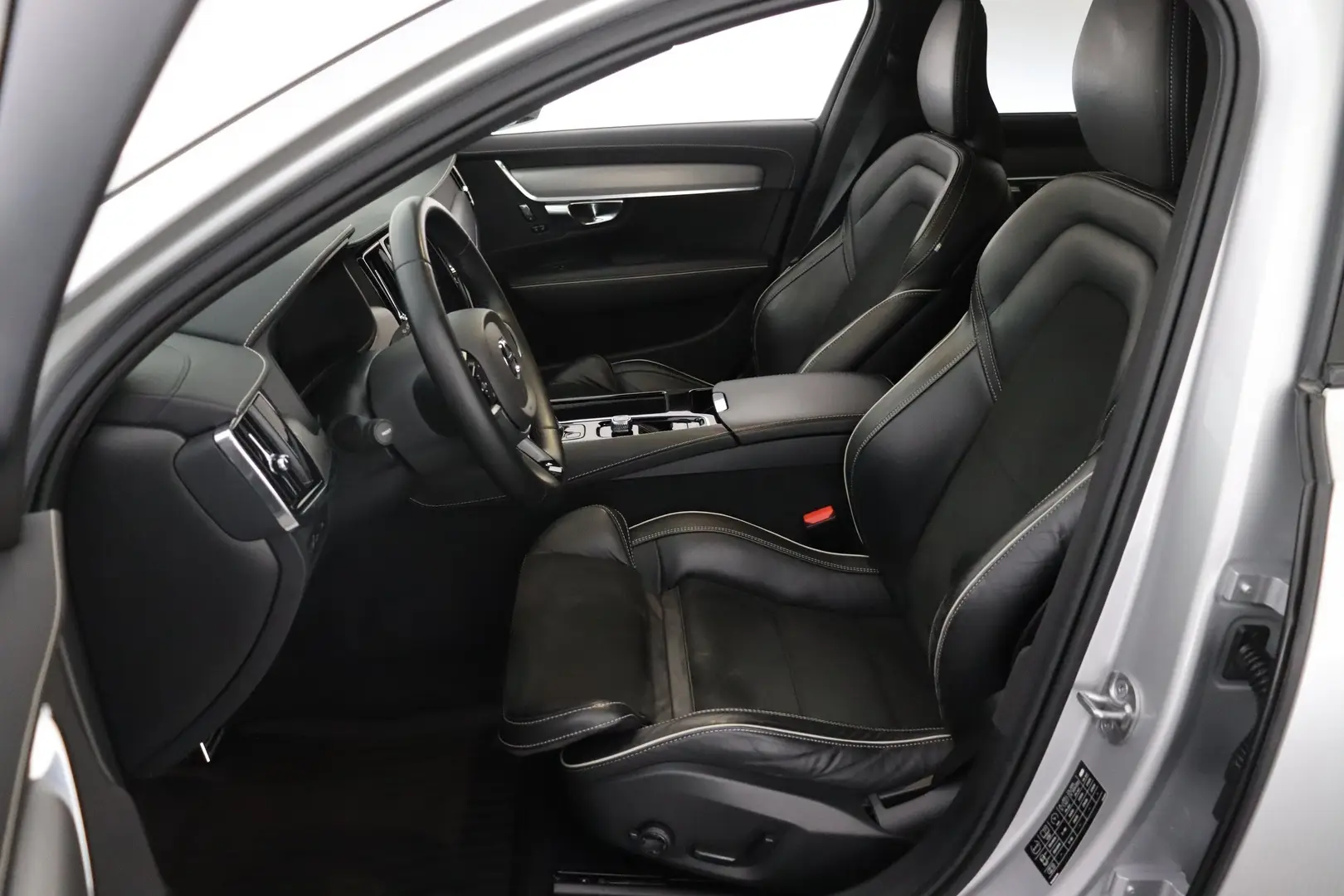 Car Image - L5DftsEN3ssgYaSINGHPI
