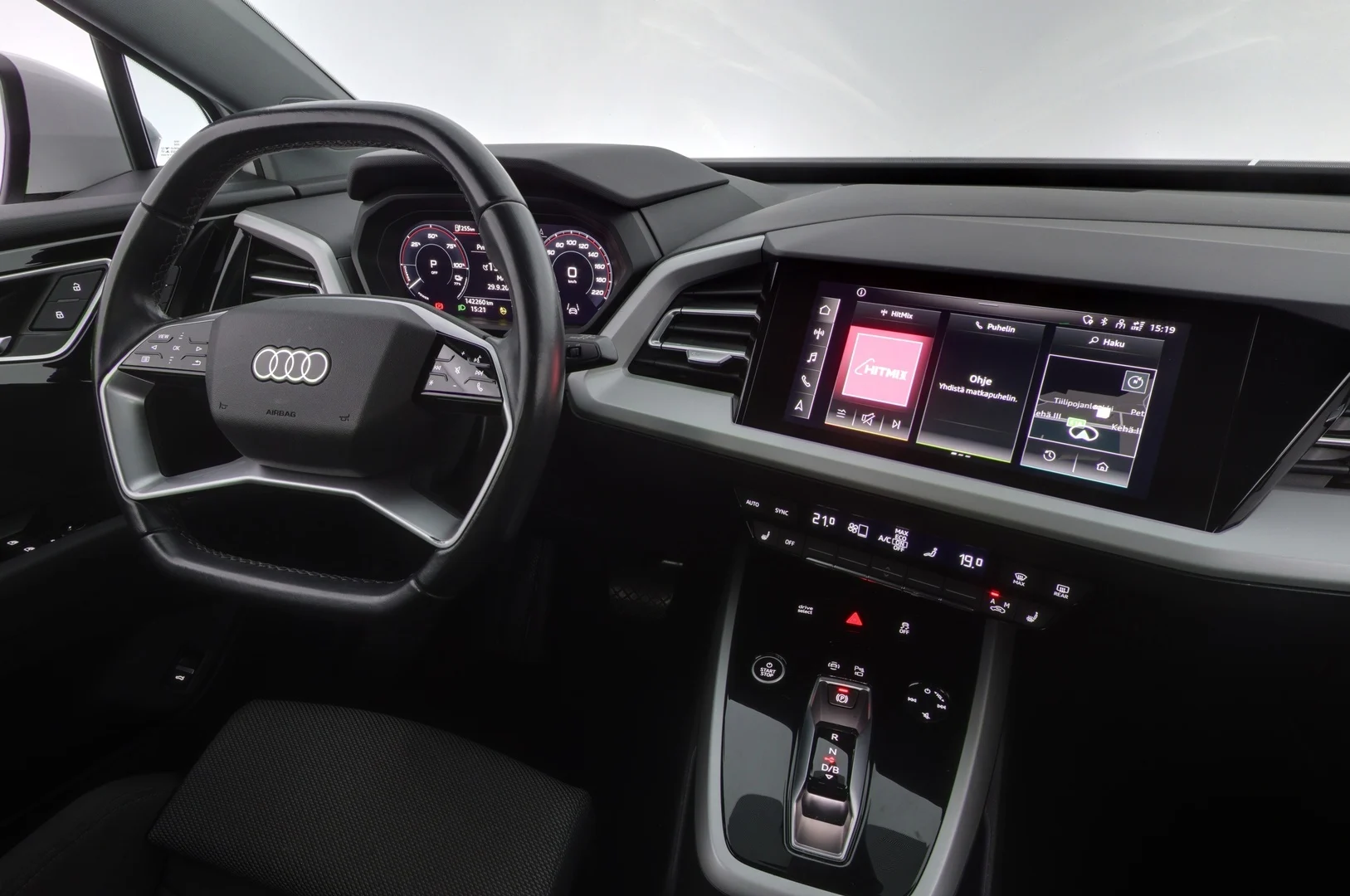 Car Image - 19KV4wkYGcUvCvzCymyNt6